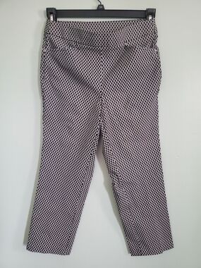 Rafaella Black & White Geo Print Pull-On Capri Pants